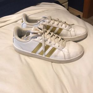 Adidas cloudfoam memory shoes